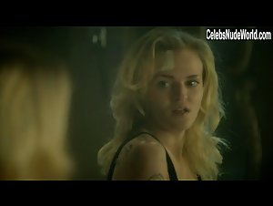 Alexandra Gordon in Hemlock Grove (series) (2013) 5