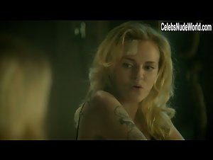 Alexandra Gordon in Hemlock Grove (series) (2013) 9