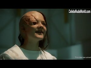 Alexandra Gordon Blonde , boobs In Hemlock Grove (series) (2013) 12