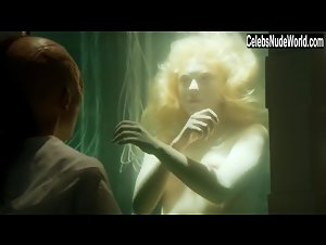 Alexandra Gordon Blonde , boobs In Hemlock Grove (series) (2013) 4
