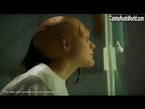 Alexandra Gordon Blonde , boobs In Hemlock Grove (series) (2013) 5