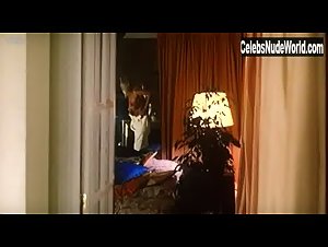 Bibiana Fernandez in Mas que amor, frenesi (1996) 8