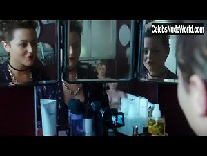 Meredith Ostrom in Boogie Woogie (2009) 3