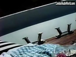 Pamela Anderson topless in yacht in Pam & Tommy Lee sex tape (1998) 7