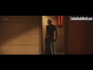 Pamela Anderson in People Garden (2016) 8