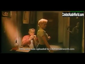 Monique Parent Flasing , Butt in Seaside Seduction (2001) 14