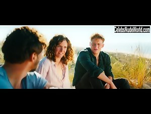 Miriam Stein in 100 Dinge (2018) 18