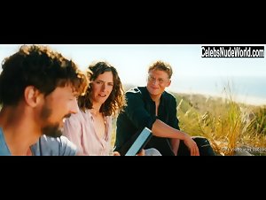 Miriam Stein in 100 Dinge (2018) 19