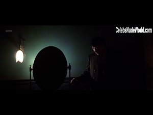 Natalie Bollard in Dark City (1998) 15