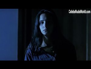 Ana Torrent sex scene in Vacas (1992) 7
