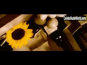 Celia Imrie in Calendar Girls (2003) 19