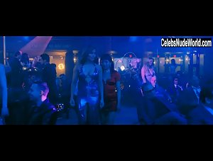 Jennifer Lopez Striptease , Lingerie scene in Hustlers 12
