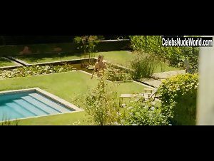 Ana Girardot in Un homme ideal (2015) 6