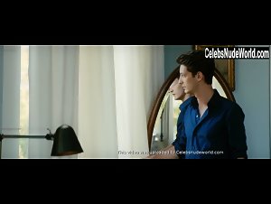 Ana Girardot in Un homme ideal (2015) 8