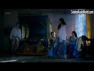Amy Manson in White Princess (series) (2017) 11