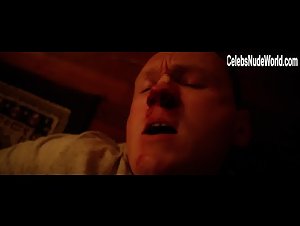 Amanda Fuller in Cheap Thrills (2013) 14