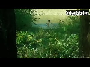 Shu Qi nude , boobs scene in Yu nu (1999) 6