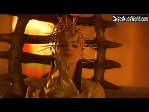 Macarena Gomez in Dagon (2001) 11