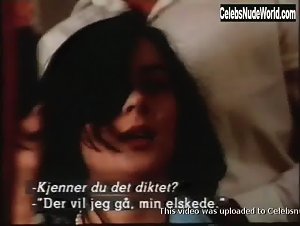 Meg Tilly Wet , Boobs scene in Girl in a Swing (1988)  5