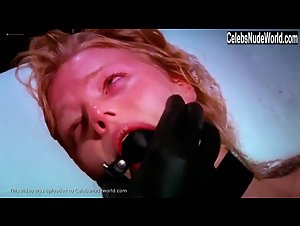 Melissa Sagemiller in Love Object (2003) 20