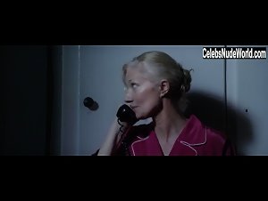 Minka Kelly in Papa Hemingway in Cuba (2015) 16
