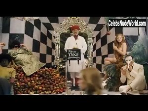 Lily Cole in Imaginarium of Doctor Parnassus (2009) 4