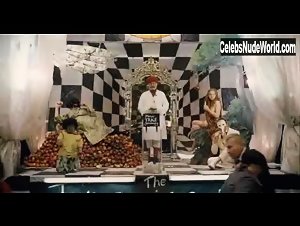 Lily Cole in Imaginarium of Doctor Parnassus (2009) 6