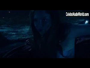 Lily Cole Lingerie , Explicit in Imaginarium of Doctor Parnassus (2009) 20