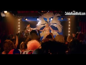 Geena Davis in GLOW (series) (2017) 12