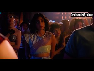 Geena Davis in GLOW (series) (2017) 5