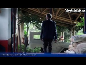 Gaby Espino in Jugar Con Fuego (series) (2019) 20