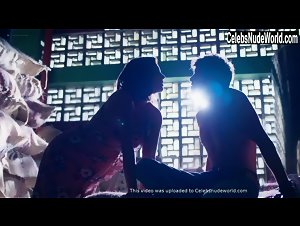 Gaby Espino in Jugar Con Fuego (series) (2019) 6