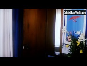 Eva Grimaldi in Non scommettere mai con il cielo (1987) 9
