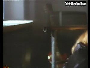 Doreen Jacobi Redhead , boobs in Singlefalle - Liebesspiele bis in den Tod (1999) 6