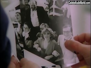 Corinna Drews in Kir Royal (series) (1986) 15