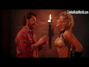 Kiara Hunter in Bordello of Blood (1996) 3