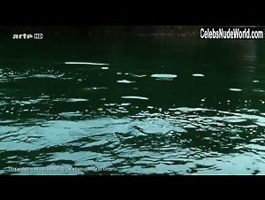 Alina Levshin in Im Angesicht des Verbrechens (series) (2010) 4