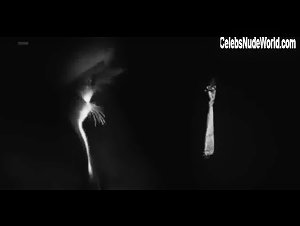 Mathilde Bundschuh in Das Goldene Zeitalter (short) (2015) 4
