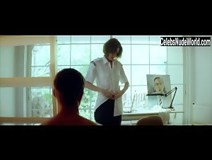 Anna Kalaitzidou in Kynodontas (2009) 13