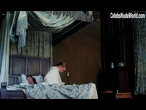 Anne Brochet in Tous les matins du monde (1991) 13
