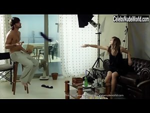 Aura Garrido in Crematorio (series) (2011) 6