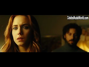 Aura Garrido in El cuerpo (2012) 18