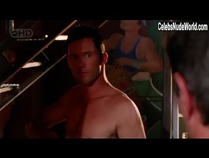 Gabrielle Anwar in Burn Notice (series) (2007) 16