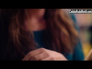 Gabrielle Hespe in Mrs. Fletcher (2019) 7