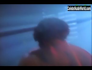 Lisa Boyle Kissing , Hot scene in On the Edge (1994) 17