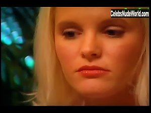 Cassie Townsend Outdoor , Hot in 7 Lives Xposed (series) (2001) 3