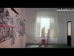 Chloe Webb boobs , Voyeur in Belly of an Architect (1987) 10