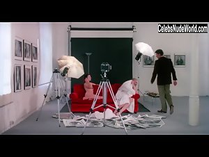 Chloe Webb boobs , Voyeur in Belly of an Architect (1987) 14
