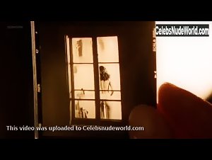 Clotilde Courau Tits , Compilation in En face (2000) 7