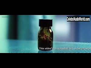 Cristina Brondo in Hipnos (2004) 14